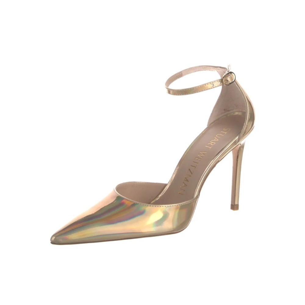 Stuart Weitzman
Patent Leather D'Orsay Pumps